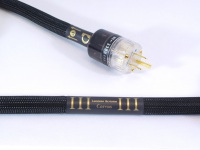Сетевые кабели PURIST AUDIO DESIGN Corvus AC Power Cord LR 1,5 m Сетевые кабели PURIST AUDIO DESIGN Corvus AC Power Cord LR 1,5 m