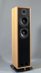 Напольная акустика Russell K. Red 150 (Oak, Walnut) Напольная акустика Russell K. Red 150 (Oak, Walnut)